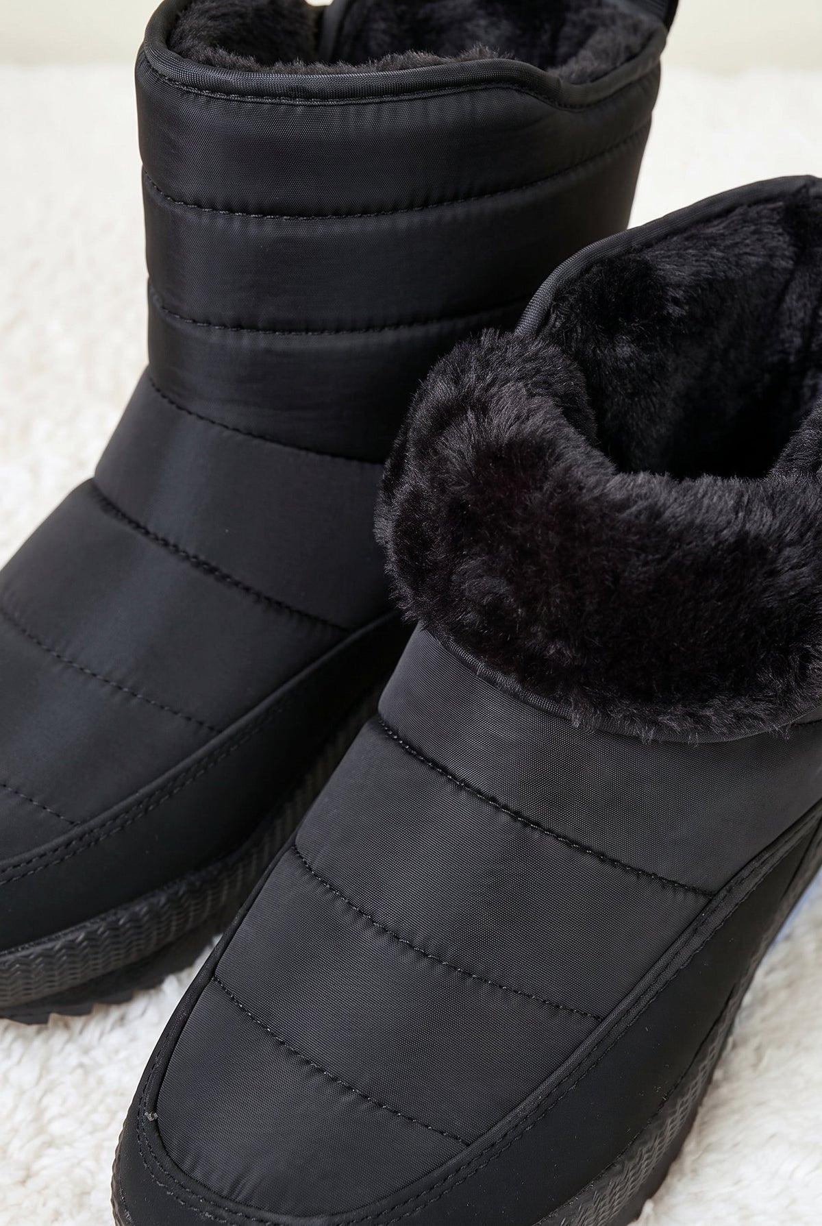 Men's Winter Faux Fur Lined Boots - detail closeup