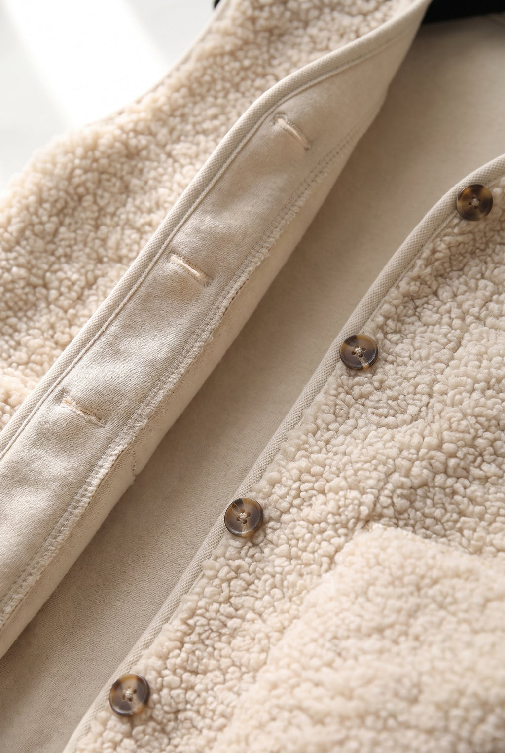 Women's Cozy Fleece Vest Jacket - detail closeup