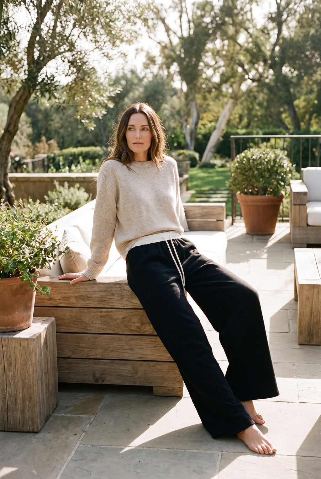Women's Classic Wide-Leg Sweatpants - lifestyle