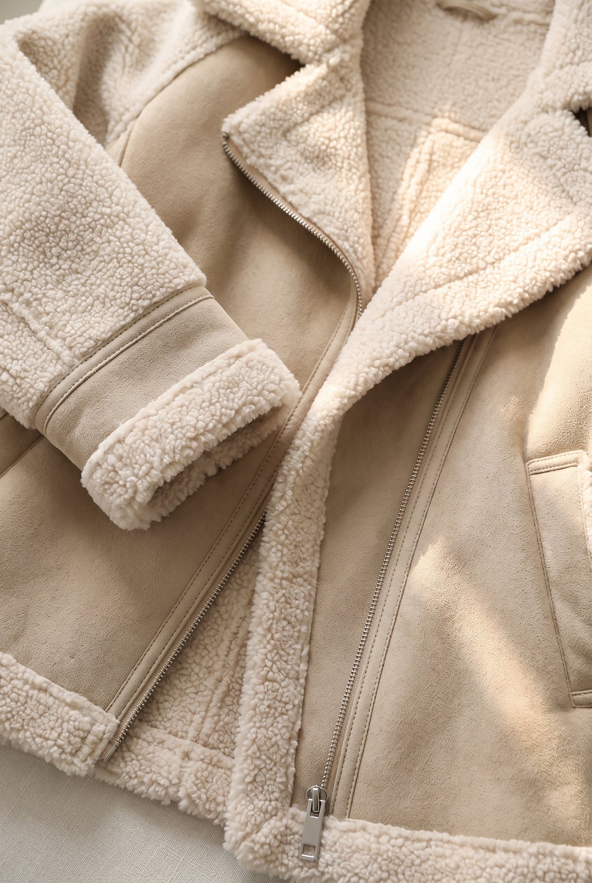 Women's Cozy Winter Jacket with Sherpa Lining - detail closeup